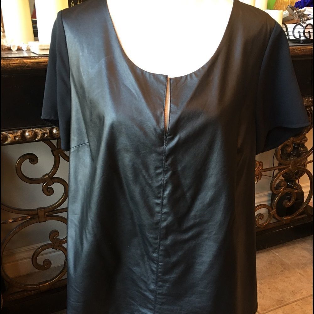 V NECK Leather Looking Top